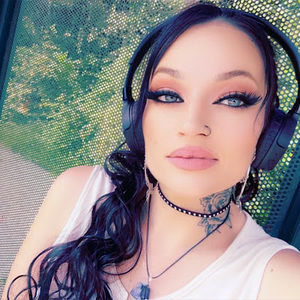 Meet your Posher, Leilani